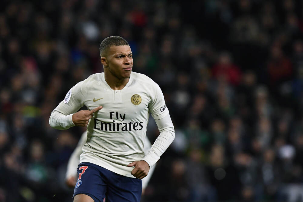 凯迪拉克全新CT5新装亮相，发布V专属性能车色